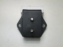 エンジンマウント