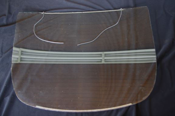 新品リアガラス