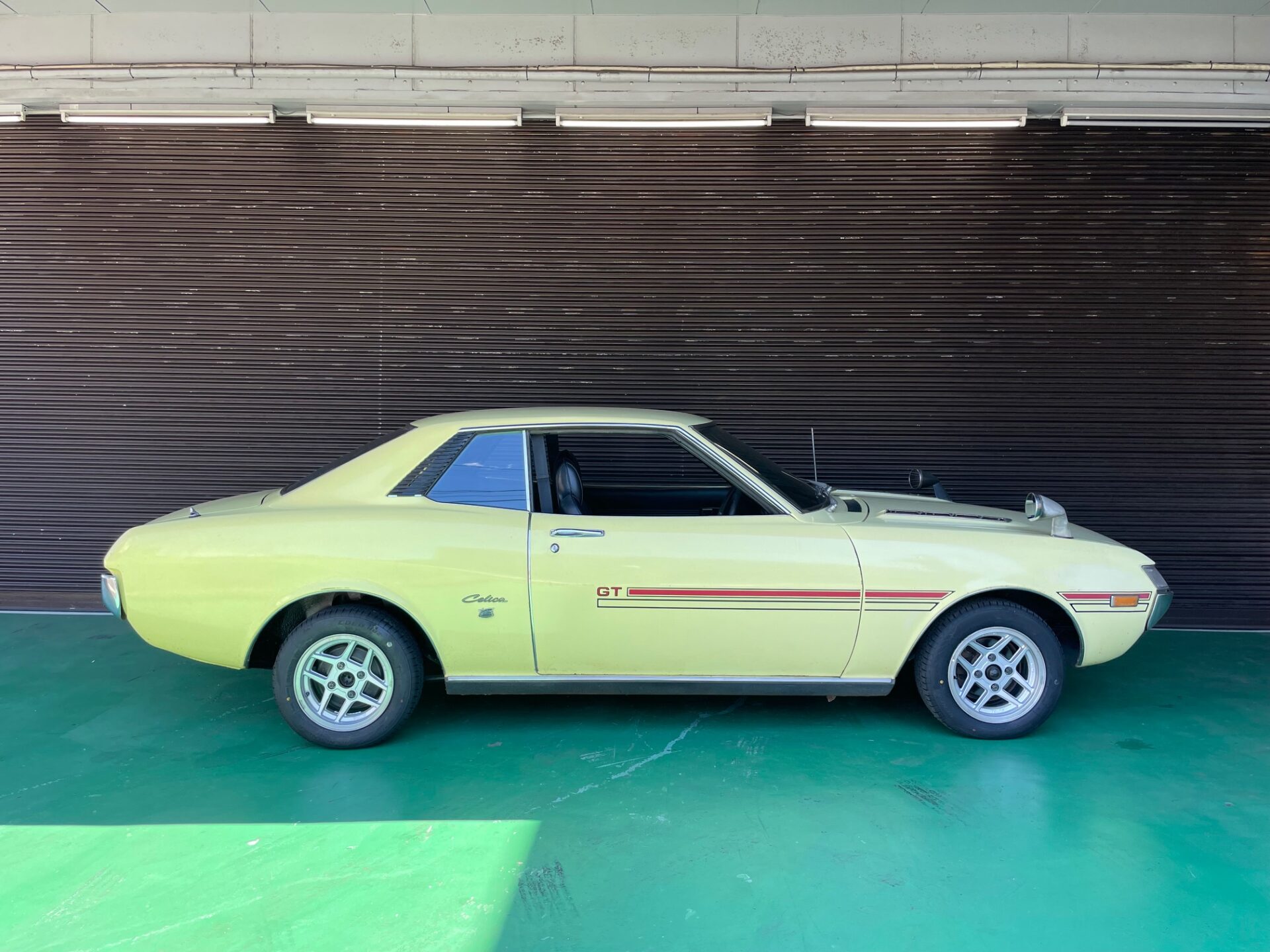トヨタ セリカ 1600GT | 絶版車総合ディーラー ヨシノ自販